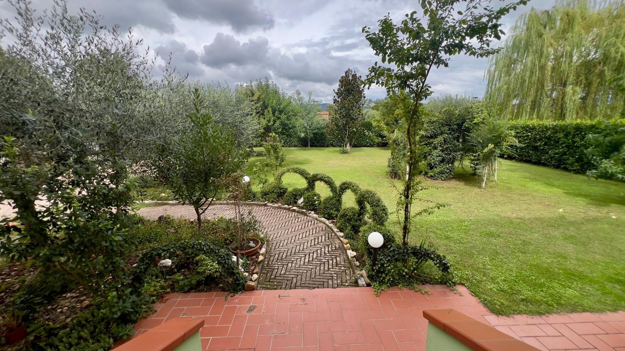 B&B Villa Sabrina Arezzo Buitenkant foto